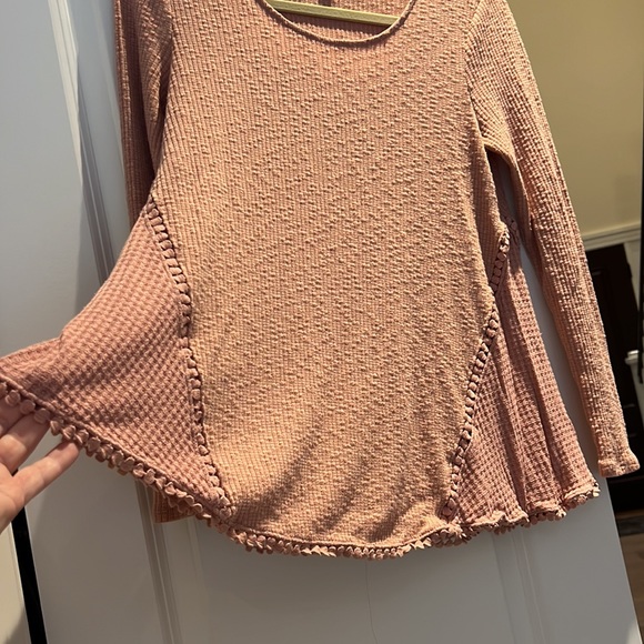 eri+ali top - Picture 6 of 6